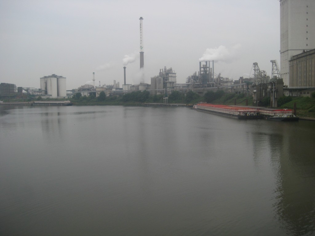 2012-06-20 07.58.18