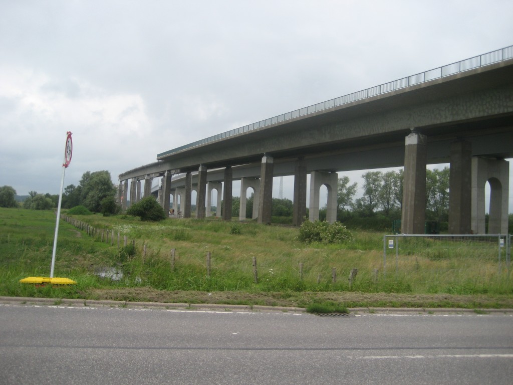 2012-06-26 12.23.37